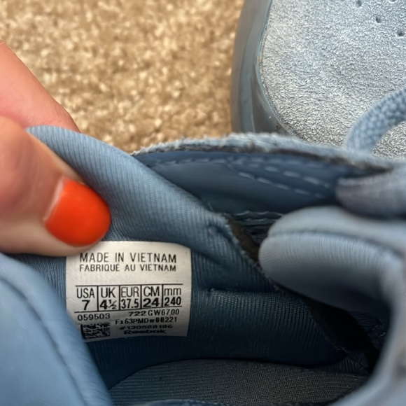 Cardie B sneakers - Picture 6 of 6